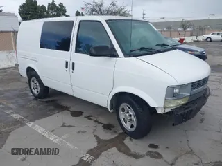 2005 Chevrolet Astro Cargo Van with VIN 1GCDM19X65B125902, listed as a IAAI auction lot 41896346 with 128,598 mi miles. Bid and sale history available at carsss.com. Image 1.