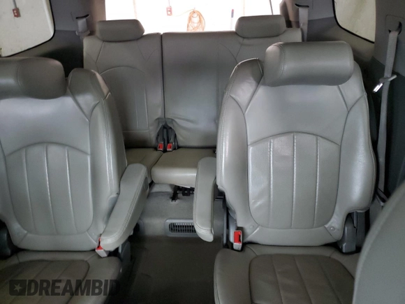 2013 GMC Acadia SLT with VIN 1GKKRSKD2DJ200814, listed as a Copart auction lot 44354145 with 200,418 mi miles and Salvage Title. Bid and sale history available at carsss.com. Image 10.