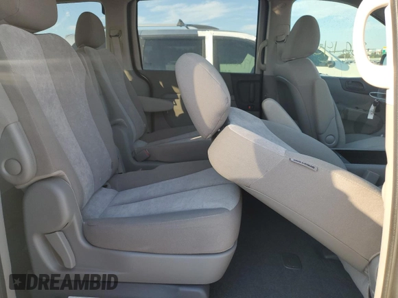 2014 Kia Sedona LX with VIN KNDMG4C77E6568411, listed as a Copart auction lot 77210434 with 36,145 mi miles and Salvage Title. Bid and sale history available at carsss.com. Image 11.