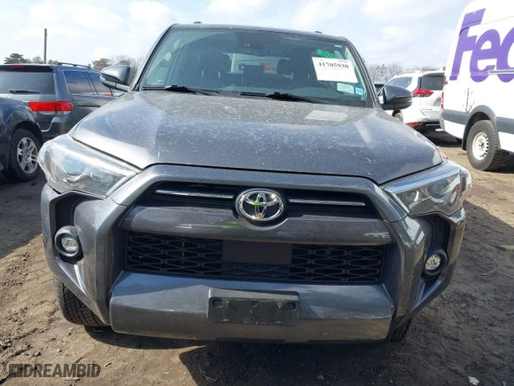 2022 Toyota 4Runner SR5 Premium with VIN JTENU5JR3N6062156, listed as a IAAI auction lot 41705930 with 25,445 mi miles. Bid and sale history available at carsss.com. Image 12.