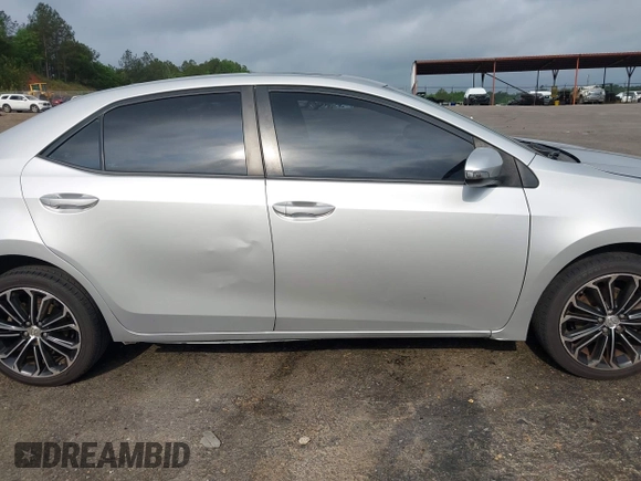 2015 Toyota Corolla L с VIN 5YFBURHEXFP330955, выставлен на аукционе IAAI как лот 42063316 с пробегом 215 114 миль миль и . История ставок и продаж доступна на DreamBid. Изображение 13.