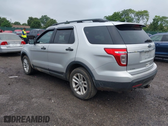 2015 Ford Explorer with VIN 1FM5K8B83FGA91441, listed as a IAAI auction lot 42539639 with 221,443 mi miles and . Bid and sale history available at DreamBid. Image 3.