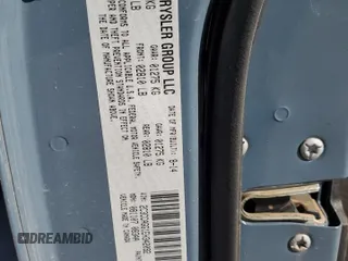 2014 Chrysler 300 S z VIN 2C3CCAGG1EH342092, wystawiony jako Copart lot #53581145 z przebiegiem 118 538 mil mil oraz Szkoda całkowita • Salvage title. Historia ofert i sprzedaży dostępna na DreamBid. Obrazek 12.
