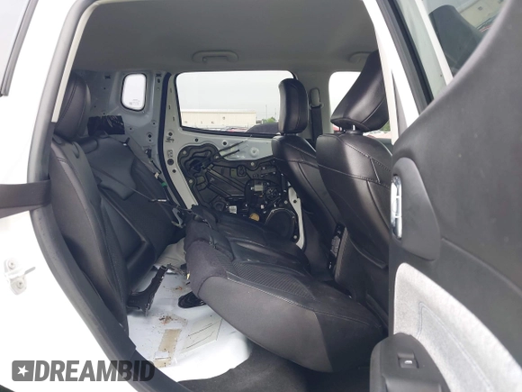 2022 Jeep Compass Latitude with VIN 3C4NJCBB8NT137619, listed as a IAAI auction lot 42211859 with 31,319 mi miles and . Bid and sale history available at DreamBid. Image 8.