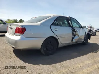 2005 Toyota Camry STD z VIN 4T1BE32K25U091780, wystawiony jako Copart lot #55323955 z przebiegiem Nie podano mil oraz Szkoda całkowita • Salvage title. Historia ofert i sprzedaży dostępna na DreamBid. Obrazek 3.