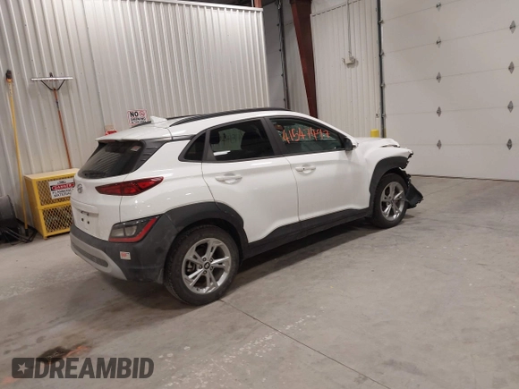 2022 Hyundai Kona SEL with VIN KM8K62AB0NU814275, listed as a IAAI auction lot 41547497 with 58,568 mi miles. Bid and sale history available at carsss.com. Image 4.
