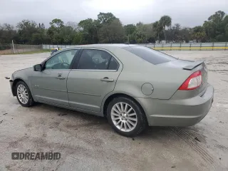 2008 Mercury Milan Premier with VIN 3MEHM08ZX8R601064, listed as a Copart auction lot 88771295 with 247,671 mi miles and Salvage Title. Bid and sale history available at carsss.com. Image 2.