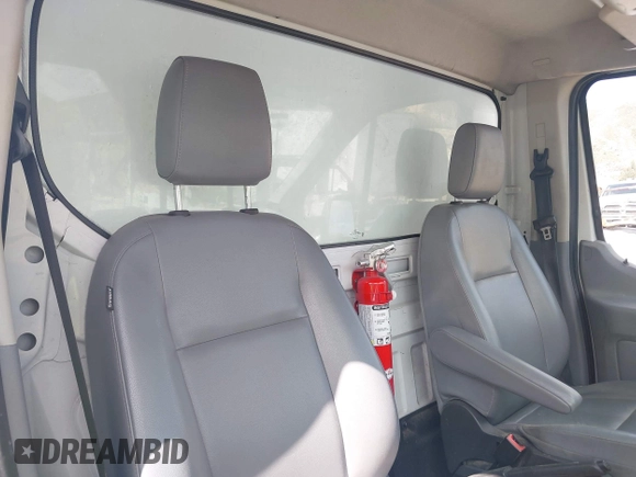 2018 Ford Transit с VIN 1FDBF8ZM3JKA71142, выставлен на аукционе IAAI как лот 42197360 с пробегом 90 124 миль миль и . История ставок и продаж доступна на DreamBid. Изображение 8.