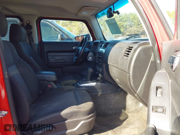 2008 Hummer H3 with VIN 5GTEN13E688123408, listed as a IAAI auction lot 41463058 with 189,430 mi miles. Bid and sale history available at carsss.com. Image 5.