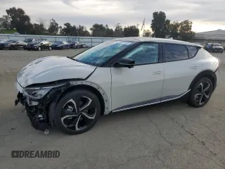 2022 Kia EV6 Wind with VIN KNDC3DLCXN5027041, listed as a Copart auction lot 45811095 with 20,585 mi miles and Salvage Title. Bid and sale history available at carsss.com. Image 1.