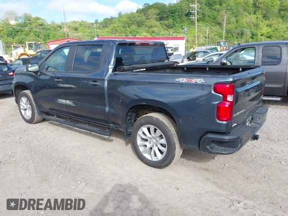 2021 Chevrolet Silverado 1500 Custom with VIN 1GCPYBEK1MZ450268, listed as a IAAI auction lot 42184650 with 30,642 mi miles and . Bid and sale history available at DreamBid. Image 3.