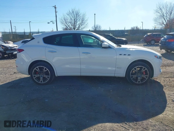 2021 Maserati Levante S with VIN ZN661YUL3MX378092, listed as a IAAI auction lot 40748646 with 43,199 mi miles. Bid and sale history available at carsss.com. Image 13.