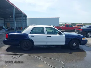 2008 Ford Police Interceptor with VIN 2FAHP71V38X172561, listed as a IAAI auction lot 41907329 with Not provided miles and . Bid and sale history available at DreamBid. Image 13.