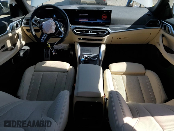 2023 BMW i4 M50 z VIN WBY33AW09PFR22046, wystawiony jako Copart lot #57665795 z przebiegiem 15 101 mil mil oraz Szkoda całkowita • Salvage title. Historia ofert i sprzedaży dostępna na DreamBid. Obrazek 8.