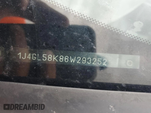 2006 Jeep Liberty Limited z VIN 1J4GL58K86W293252, wystawiony jako Copart lot #51135985 z przebiegiem 165 639 mil mil oraz Szkoda całkowita • Salvage title. Historia ofert i sprzedaży dostępna na DreamBid. Obrazek 15.
