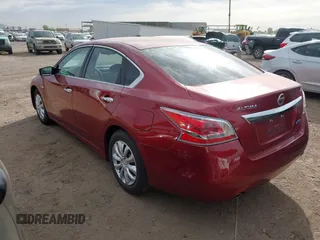 2013 Nissan Altima SV with VIN 1N4AL3AP6DN516838, listed as a IAAI auction lot 42033369 with 181,511 mi miles and . Bid and sale history available at carsss.com. Image 3.