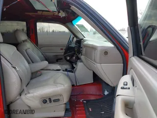 2001 Chevrolet Tahoe LS with VIN 1GNEK13T31R136056, listed as a IAAI auction lot 41507143 with 231,259 mi miles. Bid and sale history available at carsss.com. Image 5.