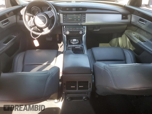 2018 Jaguar XF 25t with VIN SAJBR4FX9JCY61687, listed as a Copart auction lot 48227705 with 76,377 mi miles and Salvage Title. Bid and sale history available at carsss.com. Image 8.