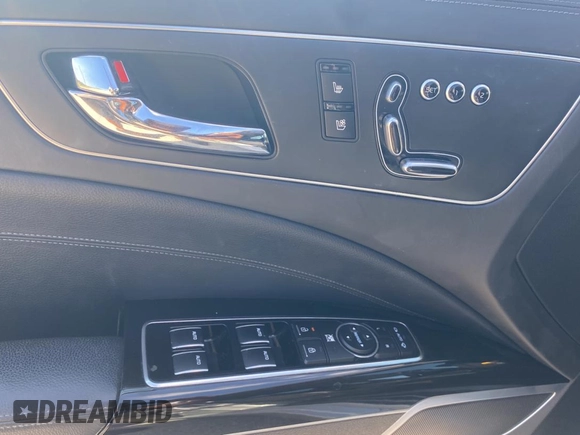 2015 Kia K900 Premium с VIN KNALU4D44F6027128, выставлен на аукционе Copart как лот 67009425 с пробегом 103 597 миль миль и Чистый • Clean title. История ставок и продаж доступна на DreamBid. Изображение 12.