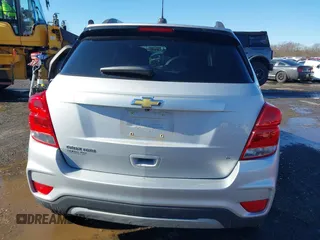 2017 Chevrolet Trax LT with VIN 3GNCJPSB6HL290168, listed as a IAAI auction lot 41586515 with 77,749 mi miles. Bid and sale history available at carsss.com. Image 16.