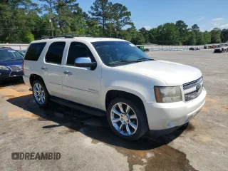 2009 Chevrolet Tahoe LTZ с VIN 1GNFC33009R171376, выставлен на аукционе Copart как лот 52502895 с пробегом 240 712 миль миль и Списание • Salvage title. История ставок и продаж доступна на DreamBid. Изображение 4.