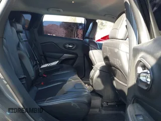 2019 Jeep Cherokee Altitude с VIN 1C4PJMLB4KD113512, выставлен на аукционе IAAI как лот 41620815 с пробегом 53 182 миль миль и . История ставок и продаж доступна на DreamBid. Изображение 8.