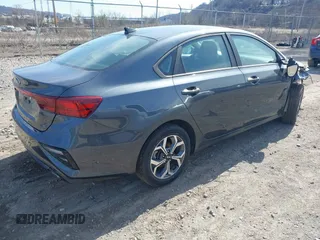 2021 Kia Forte LXS with VIN 3KPF24AD9ME409155, listed as a IAAI auction lot 41815723 with 30,973 mi miles. Bid and sale history available at carsss.com. Image 4.