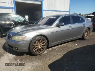 2006 BMW 7 Series 750Li z VIN WBAHN83556DT32024, wystawiony jako Copart lot #56362175 z przebiegiem 119 807 mil mil oraz Czysty tytuł • Clean title. Historia ofert i sprzedaży dostępna na DreamBid. Obrazek 1.