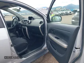 2005 Scion xA z VIN JTKKT604250089818, wystawiony jako IAAI lot #41983968 z przebiegiem 115 867 mil mil oraz . Historia ofert i sprzedaży dostępna na DreamBid. Obrazek 5.