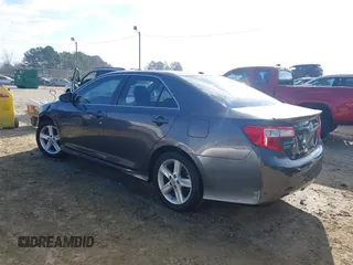 2013 Toyota Camry L with VIN 4T1BF1FK6DU642576, listed as a IAAI auction lot 41686230 with 187,742 mi miles. Bid and sale history available at carsss.com. Image 3.