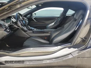 2015 BMW i8 z VIN WBY2Z2C57FV391448, wystawiony jako Copart lot #49895954 z przebiegiem 84 874 mil mil oraz . Historia ofert i sprzedaży dostępna na DreamBid. Obrazek 7.