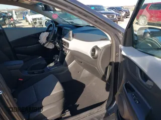 2018 Hyundai Kona SE with VIN KM8K12AA8JU109594, listed as a IAAI auction lot 41469529 with 102,111 mi miles and . Bid and sale history available at DreamBid. Image 5.