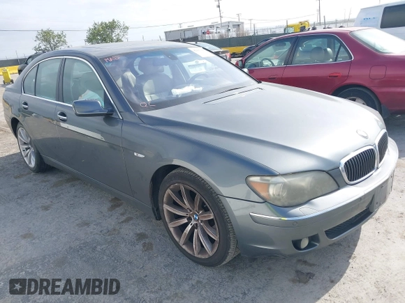 2007 BMW 7 Series 750i with VIN WBAHL83507DT08334, listed as a IAAI auction lot 42101186 with 202,353 mi miles and . Bid and sale history available at carsss.com. Image 1.