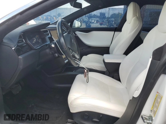 2017 Tesla Model S 100D z VIN 5YJSA1E21HF229936, wystawiony jako Copart lot #54734955 z przebiegiem 125 511 mil mil oraz Szkoda całkowita • Salvage title. Historia ofert i sprzedaży dostępna na DreamBid. Obrazek 7.