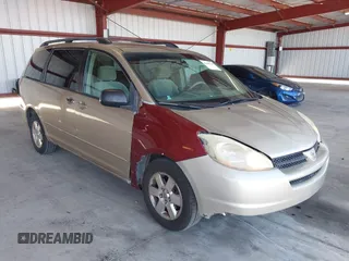 2005 Toyota Sienna CE z VIN 5TDZA23C25S387385, wystawiony jako IAAI lot #42305240 z przebiegiem 300 619 mil mil oraz . Historia ofert i sprzedaży dostępna na DreamBid. Obrazek 1.