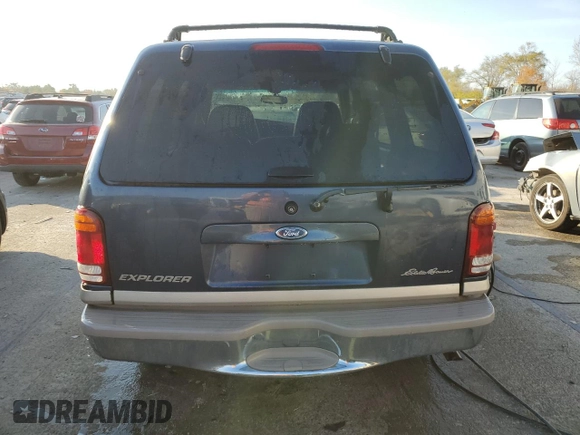 2001 Ford Explorer Eddie Bauer z VIN 1FMZU84P11UB51758, wystawiony jako Copart lot #77895184 z przebiegiem 191 464 mil mil oraz Szkoda całkowita • Salvage title. Historia ofert i sprzedaży dostępna na DreamBid. Obrazek 6.