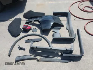 2022 Tesla Model Y Long Range z VIN 7SAYGAEE5NF428327, wystawiony jako IAAI lot #41698750 z przebiegiem 26 846 mil mil oraz . Historia ofert i sprzedaży dostępna na DreamBid. Obrazek 11.