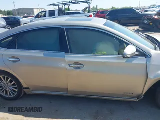 2016 Toyota Avalon Hybrid XLE Premium with VIN 4T1BD1EB5GU050453, listed as a IAAI auction lot 41993274 with 83,868 mi miles. Bid and sale history available at carsss.com. Image 12.