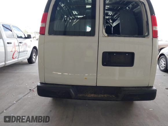2021 Chevrolet Express Cargo with VIN 1GCWGAFP1M1234342, listed as a IAAI auction lot 42112125 with 118,410 mi miles and . Bid and sale history available at DreamBid. Image 18.