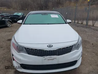2016 Kia Optima EX with VIN 5XXGU4L31GG027250, listed as a IAAI auction lot 41881343 with 135,635 mi miles. Bid and sale history available at carsss.com. Image 12.