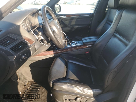 2009 BMW X5 30i with VIN 5UXFE43599L266640, listed as a Copart auction lot 89129815 with 190,044 mi miles and Salvage Title. Bid and sale history available at carsss.com. Image 7.