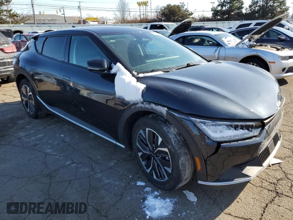 2022 Kia EV6 Light with VIN KNDC34LB5N5044837, listed as a Copart auction lot 45802735 with 48,681 mi miles and Salvage Title. Bid and sale history available at carsss.com. Image 4.