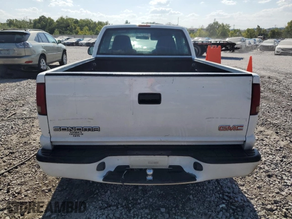 2003 GMC Sonoma SLS with VIN 1GTCS14H538264821, listed as a Copart auction lot 68917714 with 177,973 mi miles and Salvage Title. Bid and sale history available at carsss.com. Image 6.