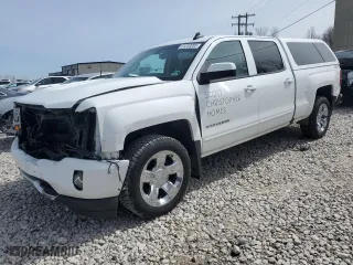 2018 Chevrolet Silverado 1500 LT with VIN 3GCUKREC7JG514282, listed as a Copart auction lot 51233285 with 201,593 mi miles and Clean Title. Bid and sale history available at carsss.com. Image 1.