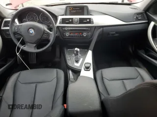 2014 BMW 3 Series 320i xDrive z VIN WBA3C3G56ENS67982, wystawiony jako Copart lot #65478365 z przebiegiem 81 249 mil mil oraz Czysty tytuł • Clean title. Historia ofert i sprzedaży dostępna na DreamBid. Obrazek 8.