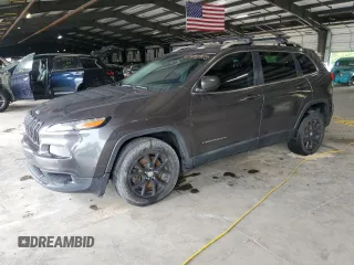 2015 Jeep Cherokee Latitude z VIN 1C4PJLCB9FW531603, wystawiony jako Copart lot #57490915 z przebiegiem 186 155 mil mil oraz Nie do naprawy • Non repairable. Historia ofert i sprzedaży dostępna na DreamBid. Obrazek 1.