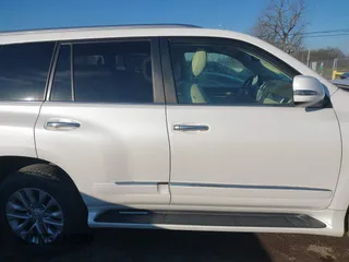 2018 Lexus GX 460 z VIN JTJBM7FX0J5195058, wystawiony jako IAAI lot #41304477 z przebiegiem 117 366 mil mil oraz . Historia ofert i sprzedaży dostępna na DreamBid. Obrazek 14.