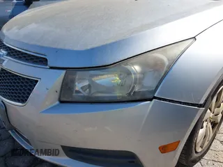 2014 Chevrolet Cruze LS with VIN 1G1PA5SH1E7377102, listed as a IAAI auction lot 41947131 with 169,131 mi miles. Bid and sale history available at carsss.com. Image 6.