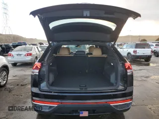 2024 Volkswagen Atlas SEL with VIN 1V2BE2CA4RC210962, listed as a Copart auction lot 46136285 with 13,950 mi miles and Salvage title. Bid and sale history available at DreamBid. Image 6.