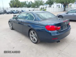2016 BMW 4 Series 428i z VIN WBA3V7C57G5A28082, wystawiony jako IAAI lot #42438917 z przebiegiem 118 464 mil mil oraz . Historia ofert i sprzedaży dostępna na DreamBid. Obrazek 3.